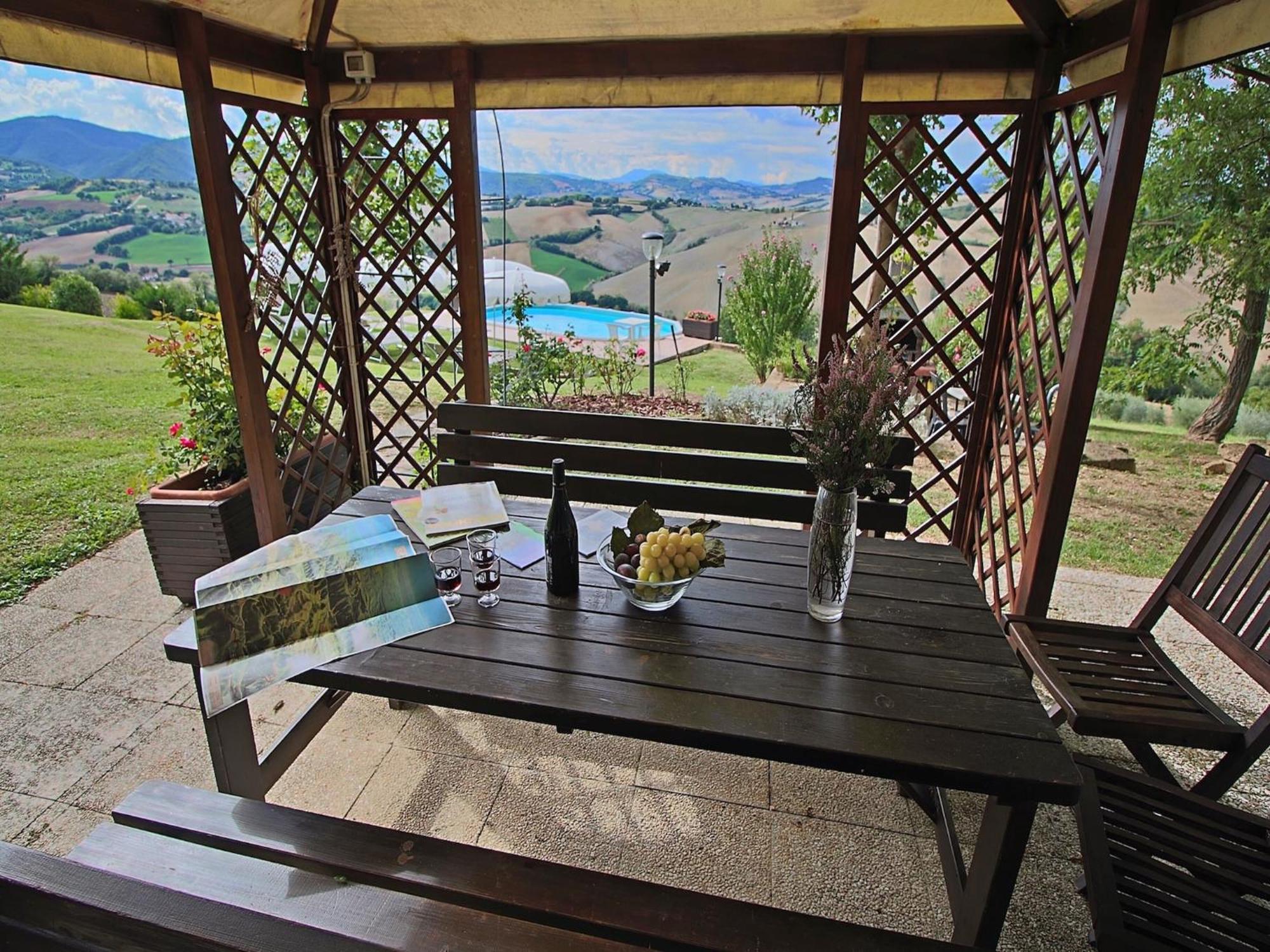 Nice Flat In Arcevia With Swimming Pool Exterior foto