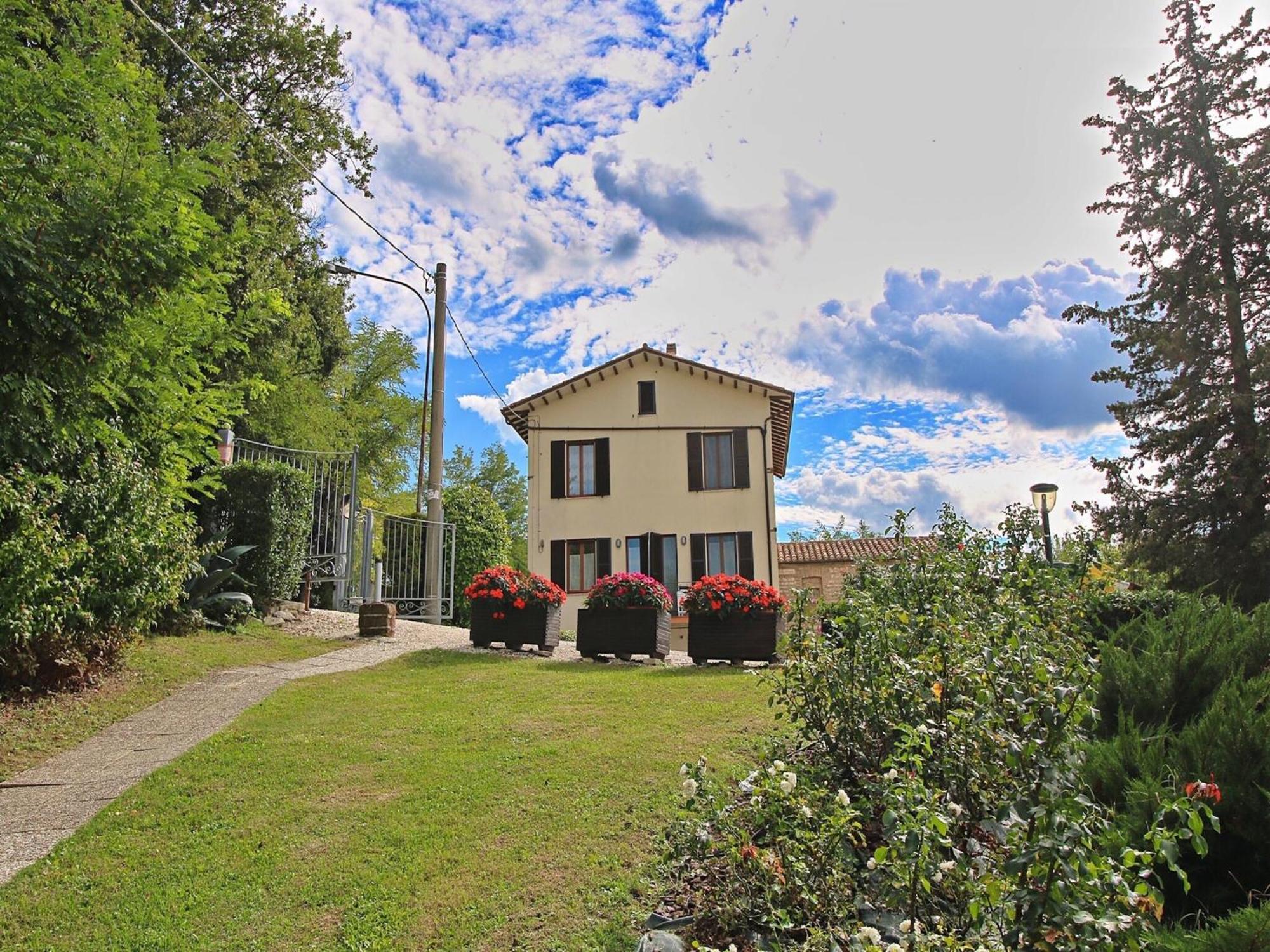 Nice Flat In Arcevia With Swimming Pool Exterior foto