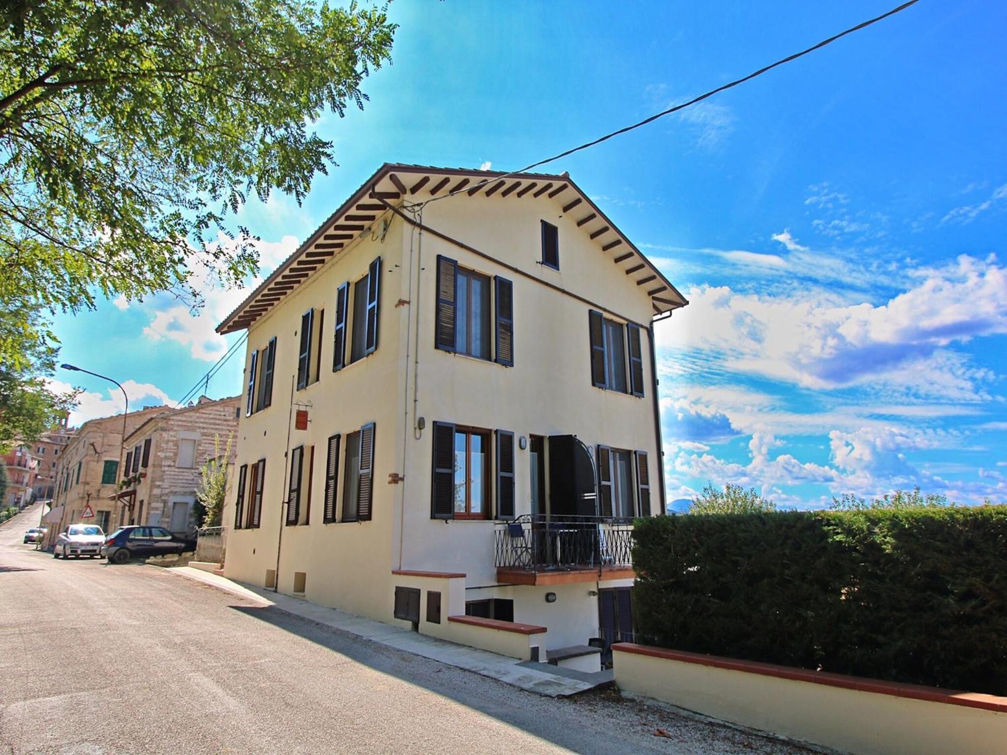 Nice Flat In Arcevia With Swimming Pool Exterior foto