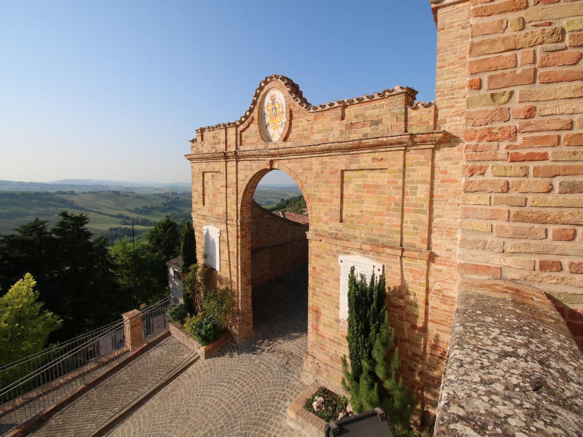 Nice Flat In Arcevia With Swimming Pool Exterior foto