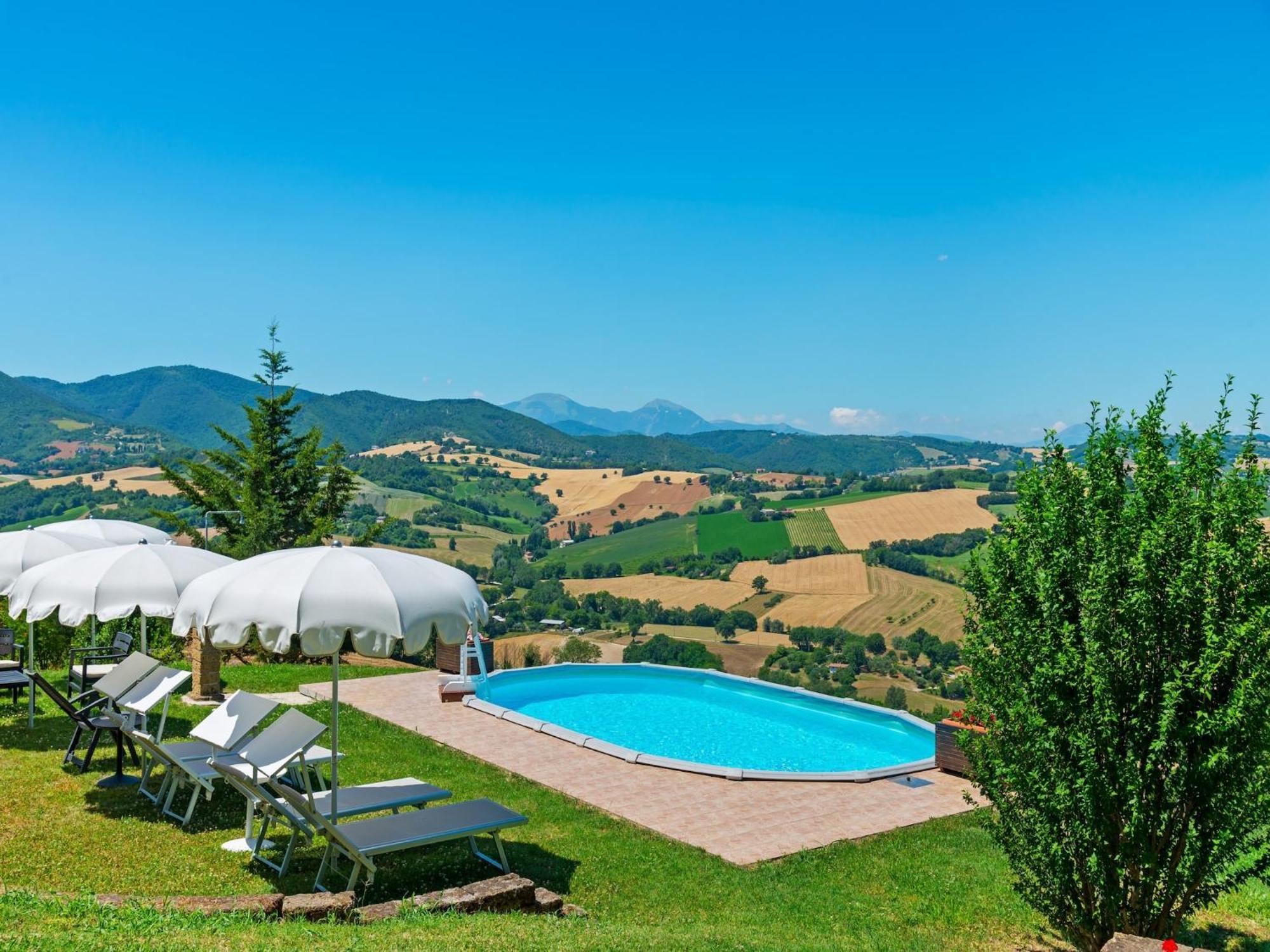 Nice Flat In Arcevia With Swimming Pool Exterior foto